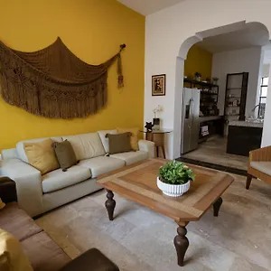 Holiday home Casa Ubicada En El Corazon De Merida, Ac Y Piscina!, Merida
